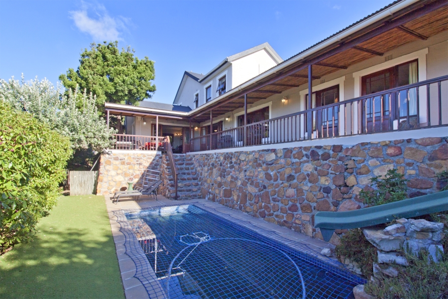 4 Bedroom Property for Sale in Capri Western Cape